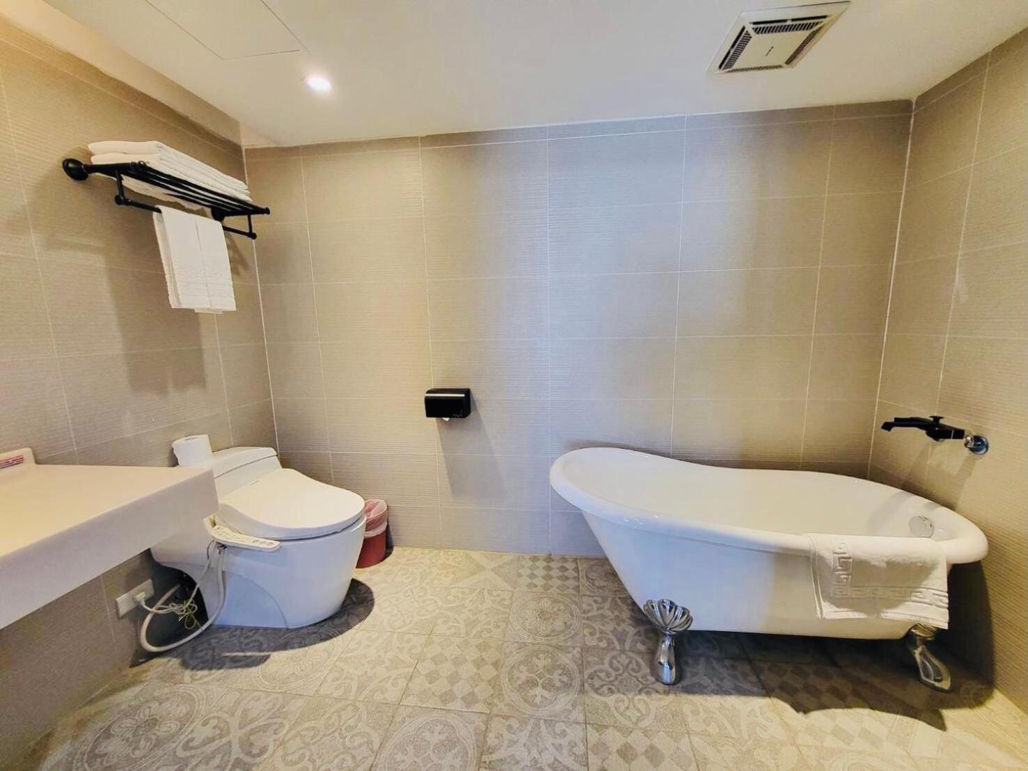 Taichung Enrichlife Hotel Exterior photo